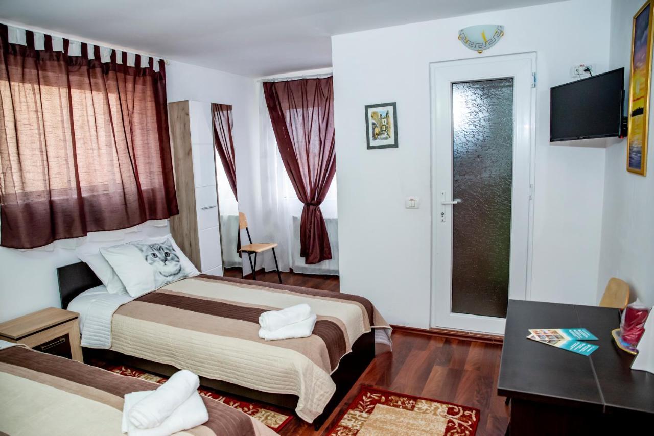 Vila Victoria Hotel Mangalia Exterior foto